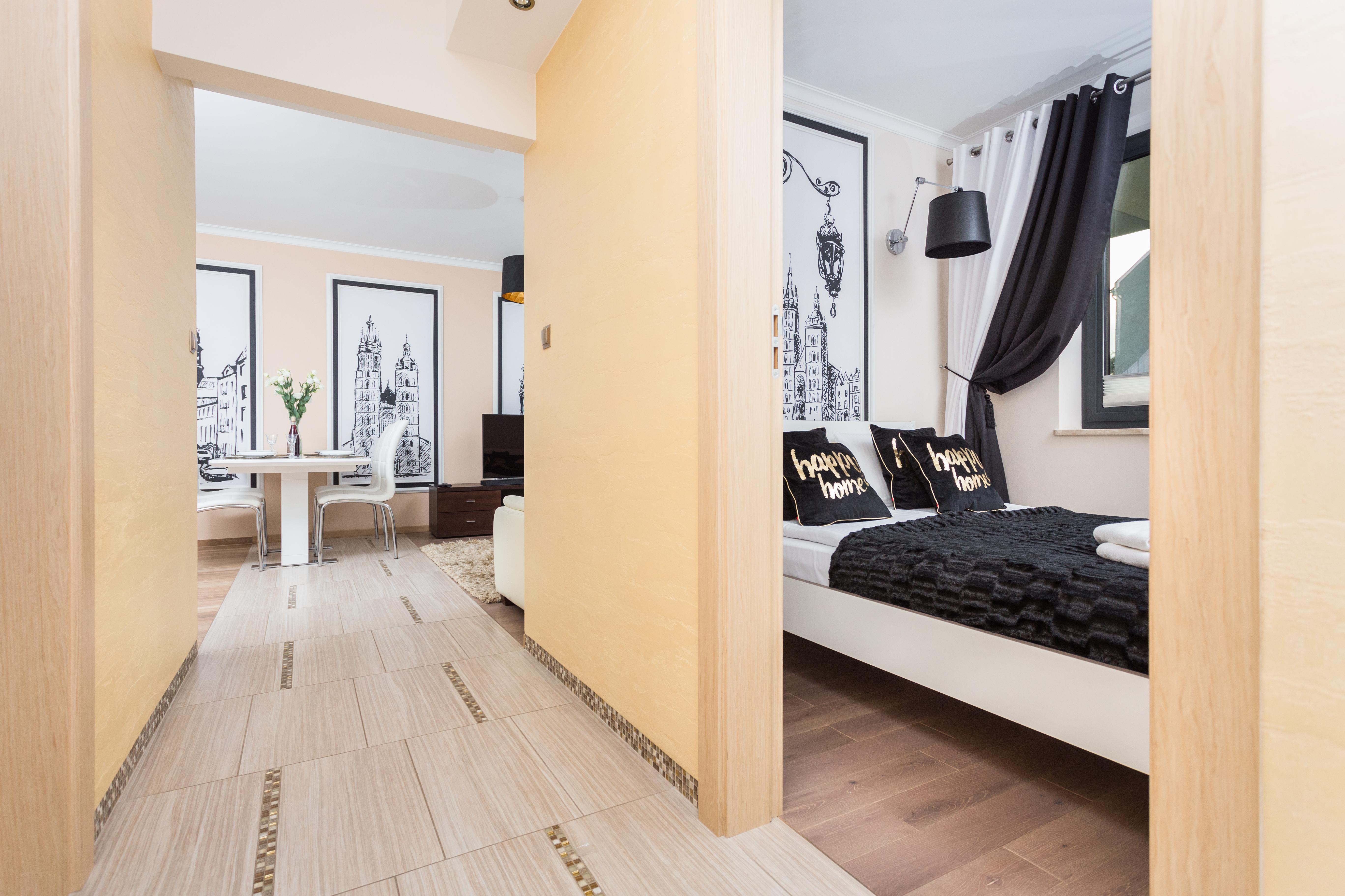Inpoint Central Suites With Parking Available Краков Экстерьер фото