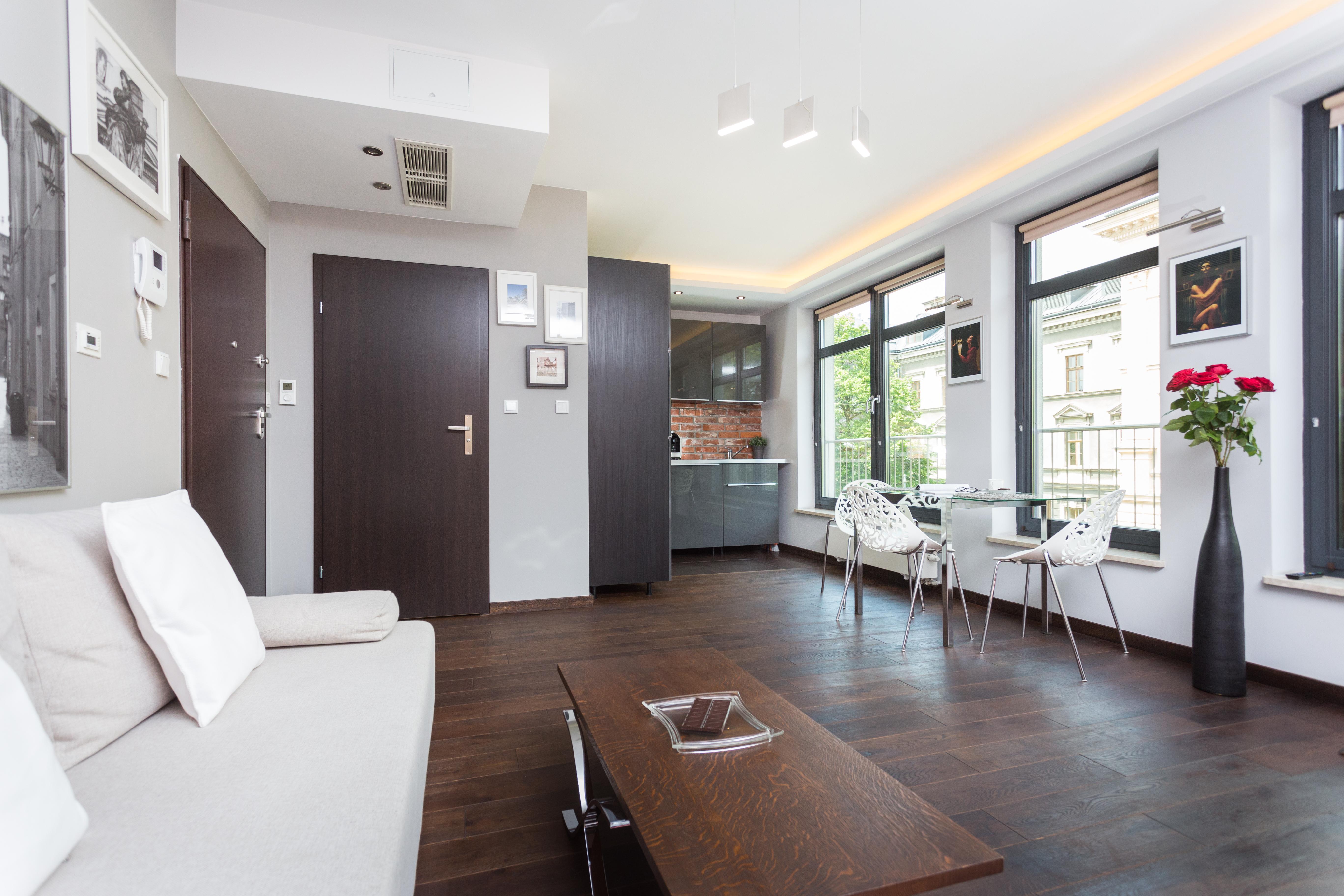 Inpoint Central Suites With Parking Available Краков Экстерьер фото