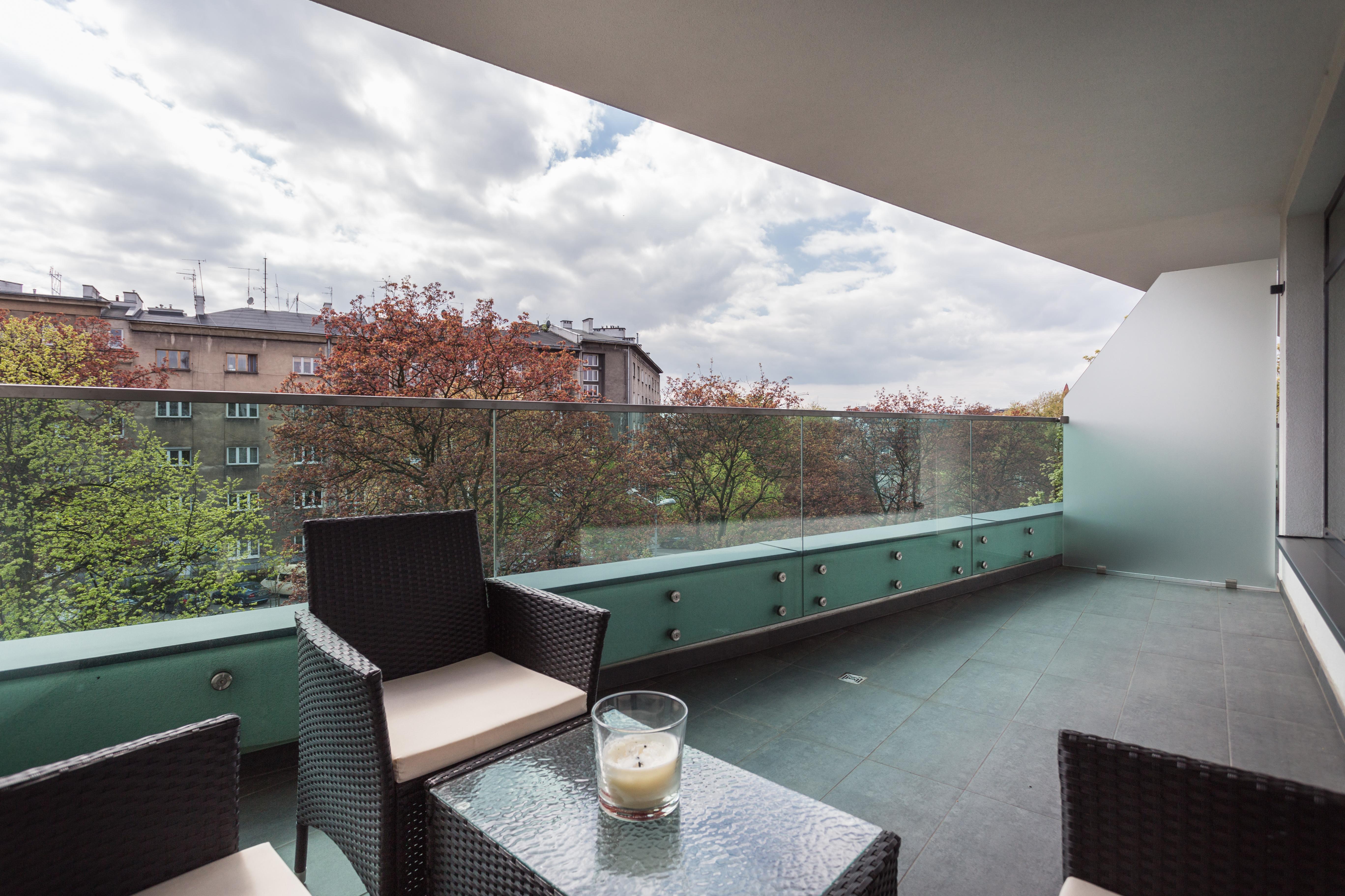 Inpoint Central Suites With Parking Available Краков Экстерьер фото