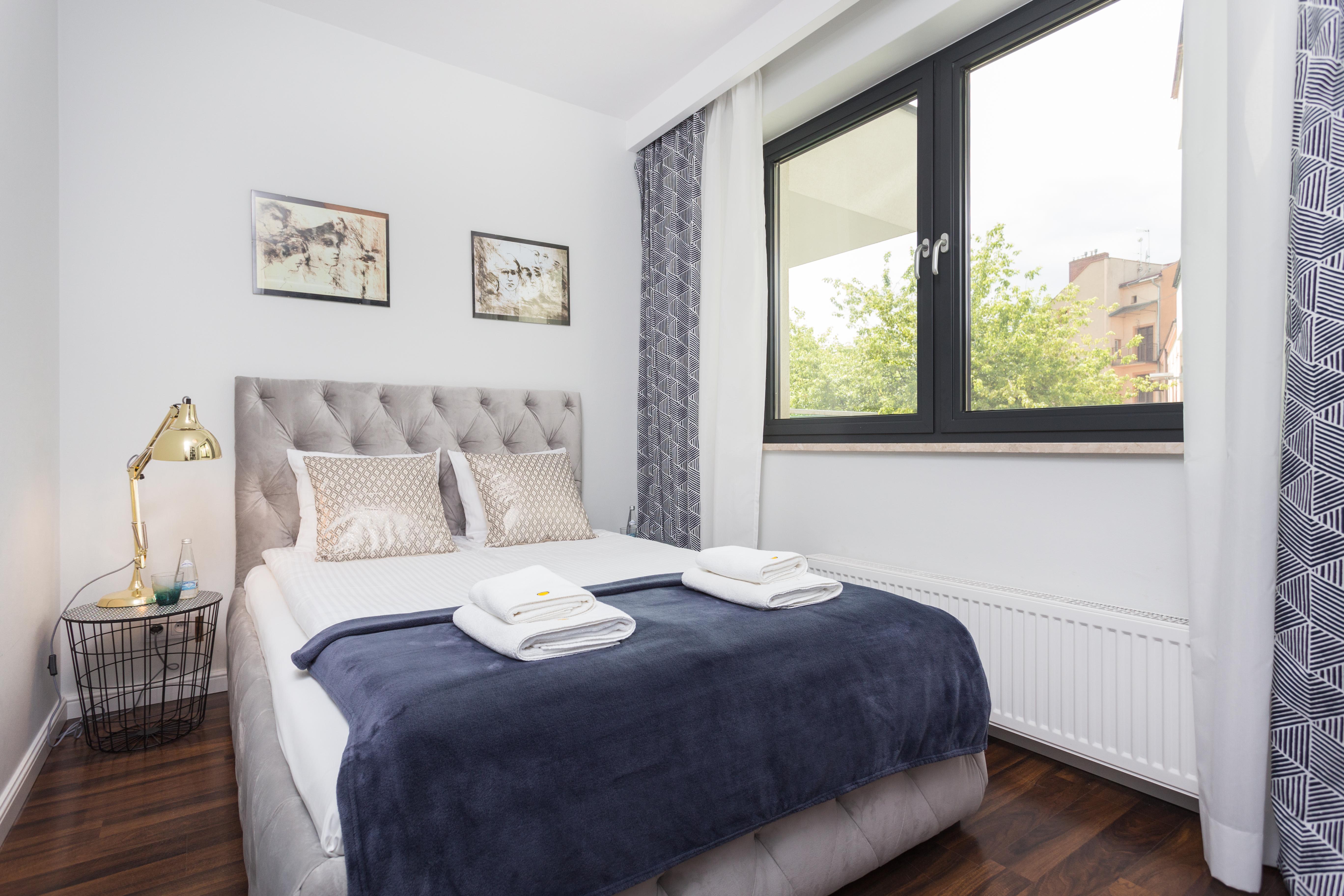 Inpoint Central Suites With Parking Available Краков Экстерьер фото