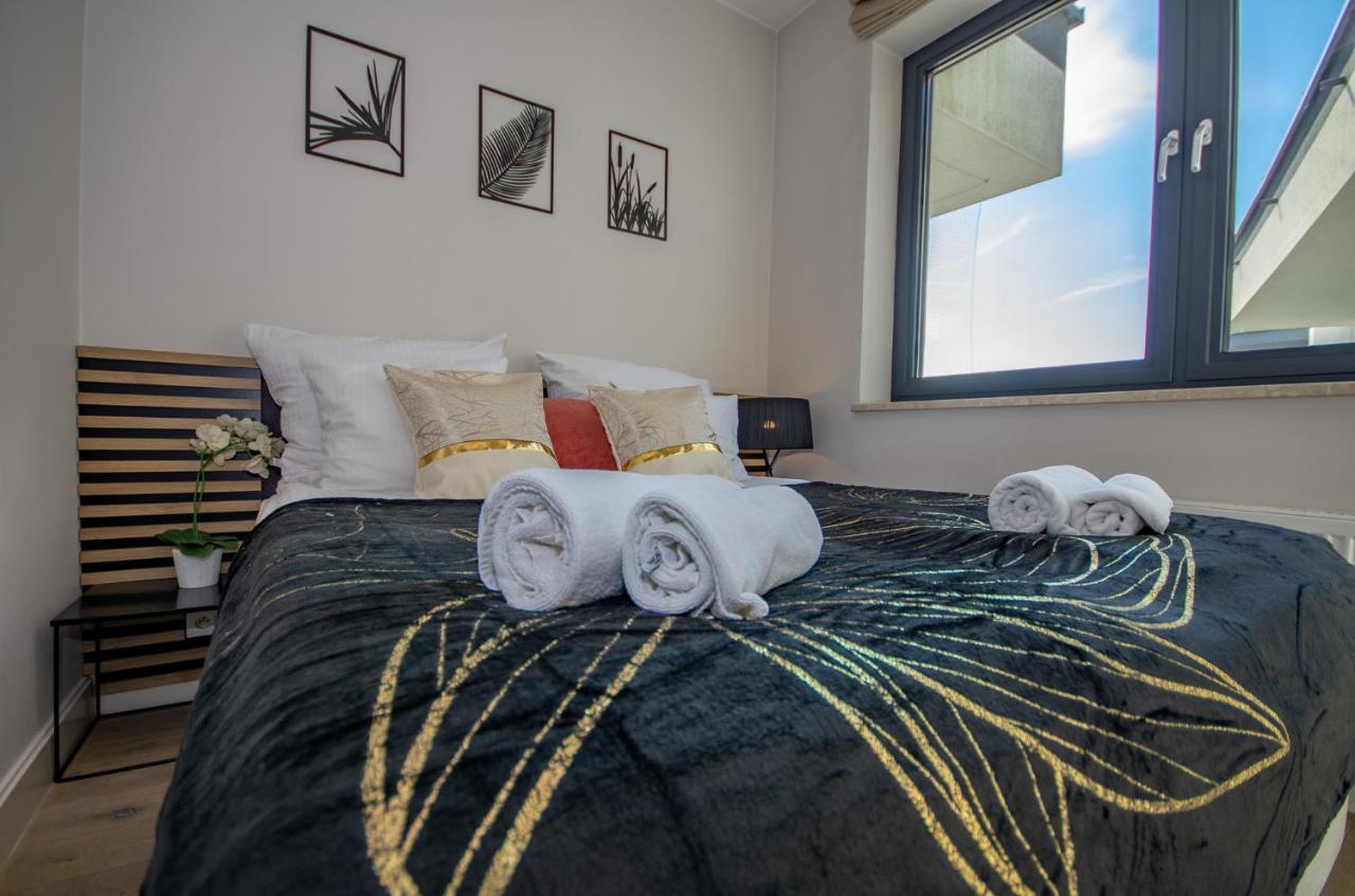 Inpoint Central Suites With Parking Available Краков Экстерьер фото